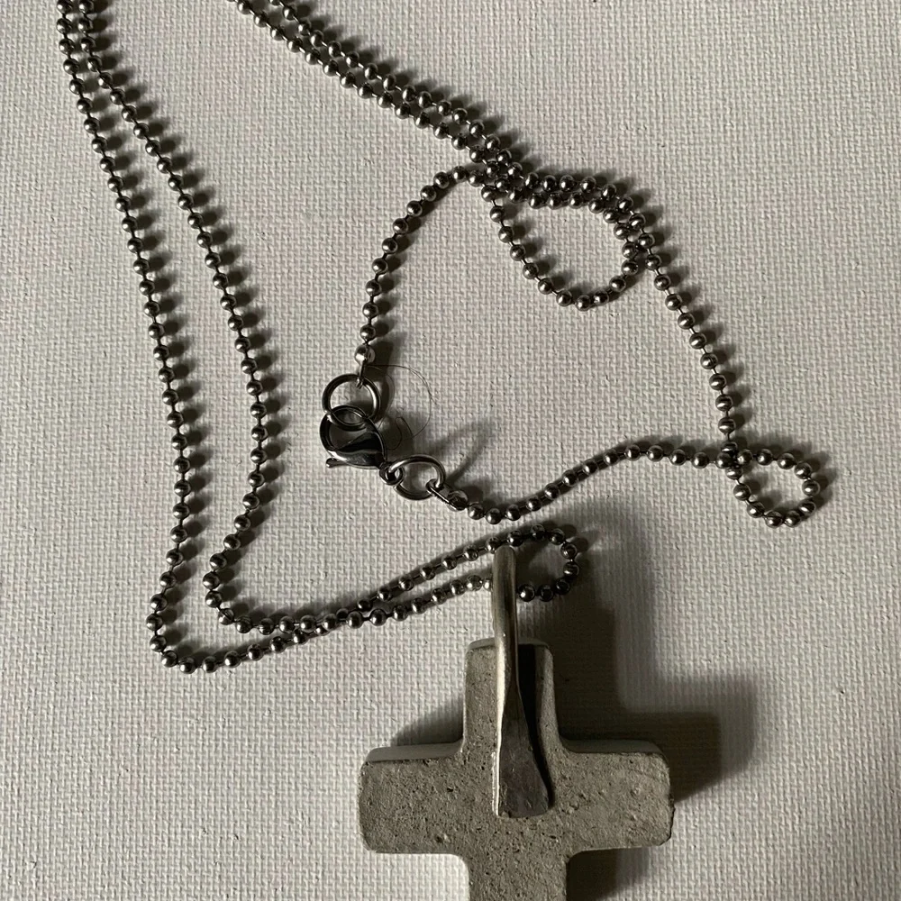 New Art Handcrafted concrete and stainless steel cross necklace. Minimalist - Picture 2 of 5